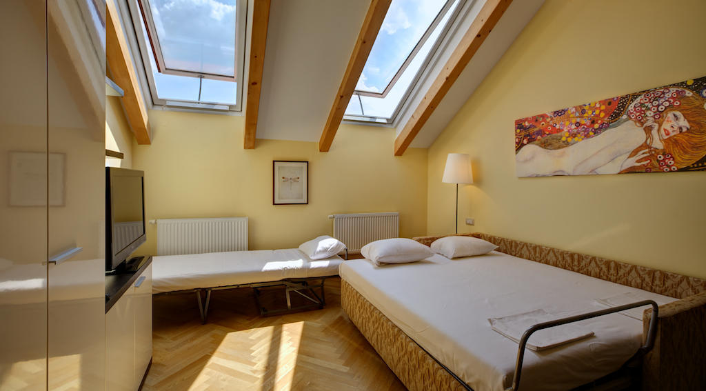 Apartment Halkova Prag Zimmer foto
